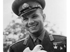 Юрий Гагарин космонавт и дипломат